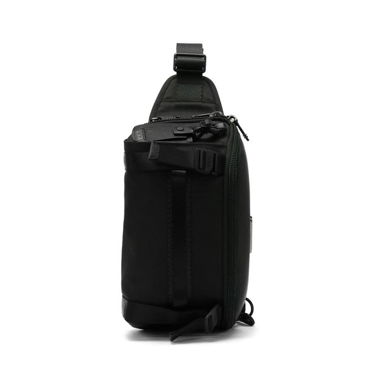極美品　TUMI ボディバッグ ブラック TUMI 最大51%☆8/12限定 正規品5年保証 トゥミ ボディバッグ