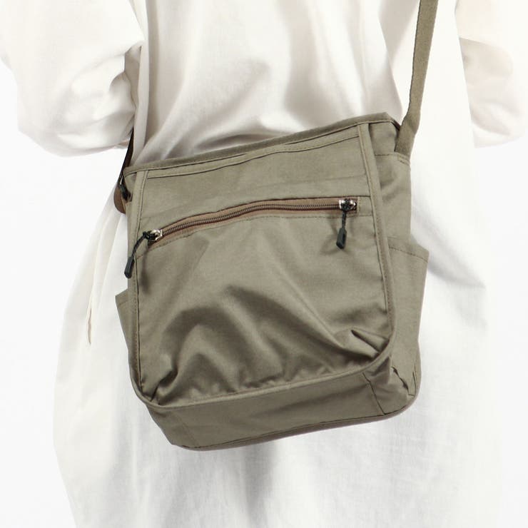 グレージュ | ワールドトラベラー ショルダーバッグ WorldTraveler | ギャレリア Bag＆Luggage