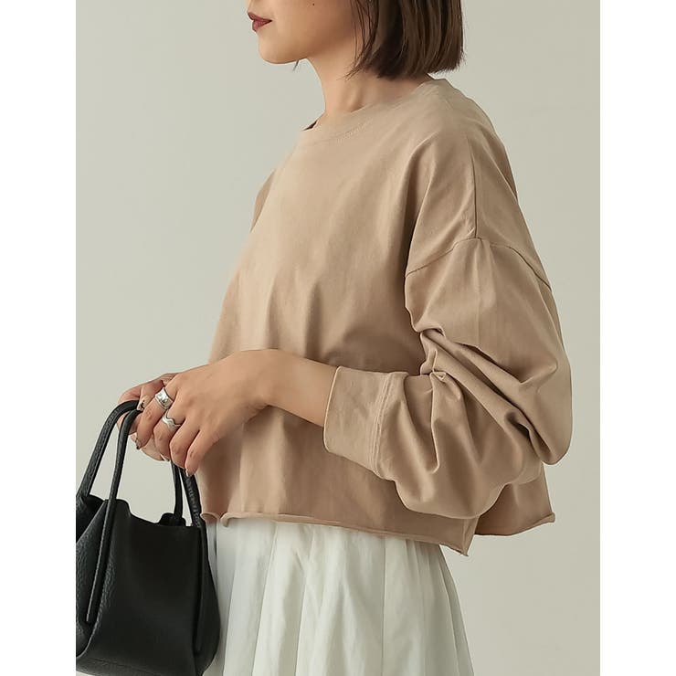 着るだけでこなれるショート丈ロンTがリバイバル USAコットンショート