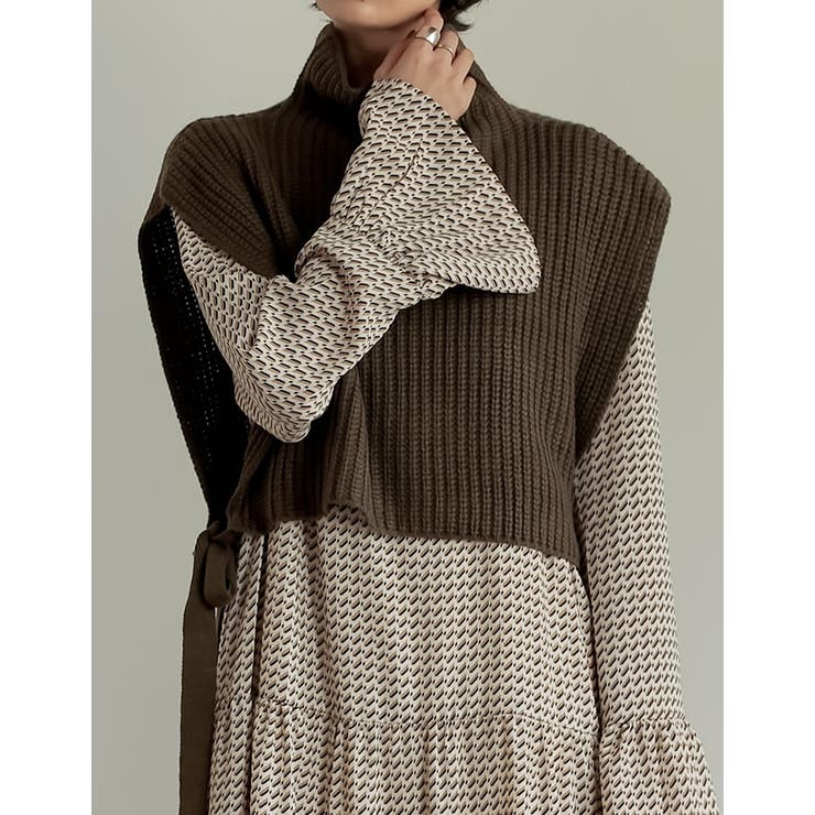 ブラウン(009) | プラスオンするだけで即トレンドスタイルへ サイドリボンタートルネックニットベスト… | Re:EDIT