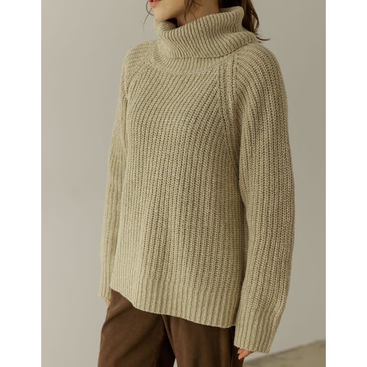 シンプルながらも他と差がつく ミックスネップタートルネックニット