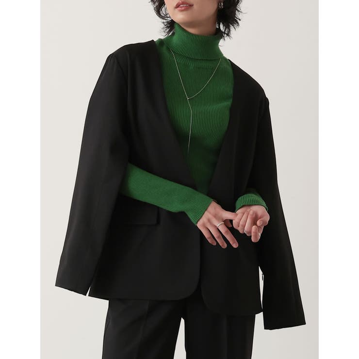 ブラック(001) | トレンドのスリーブアウトデザインを取り入れた旬アウター | Re:EDIT