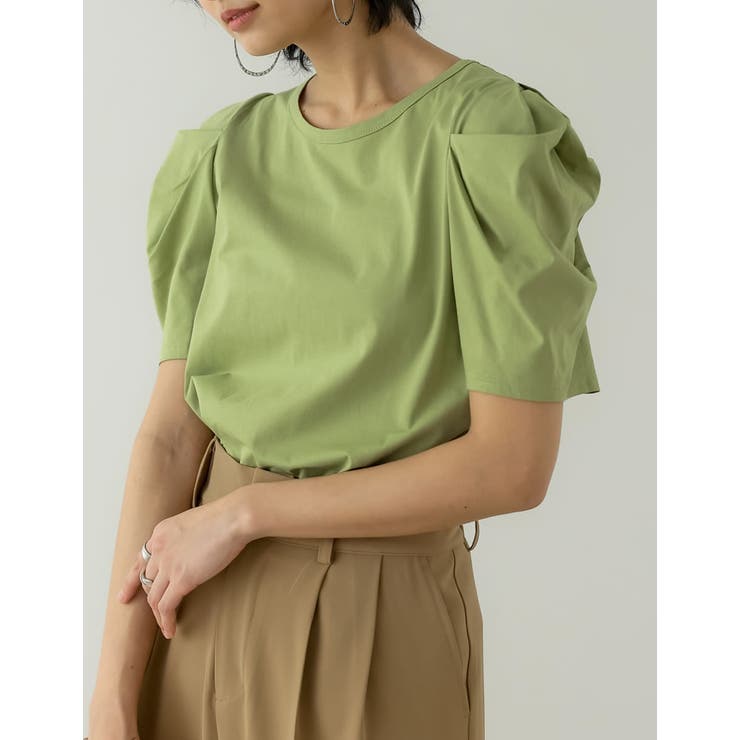 グリーン(017) | ぽわんとしたボリュームスリーブがコーデの主役に | Re:EDIT