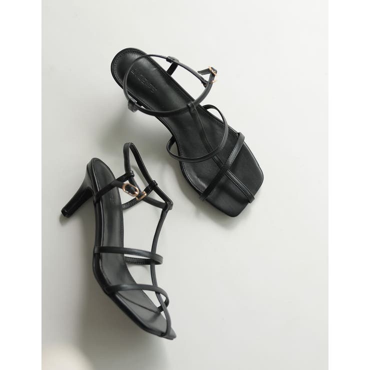 ブラック(001) | 縦のベルトデザインで美脚見せも叶える 細ストラップミュールサンダル シューズ | Re:EDIT