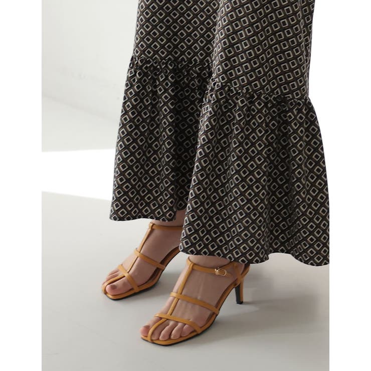 縦のベルトデザインで美脚見せも叶える 細ストラップミュールサンダル シューズ | Re:EDIT | 詳細画像32 