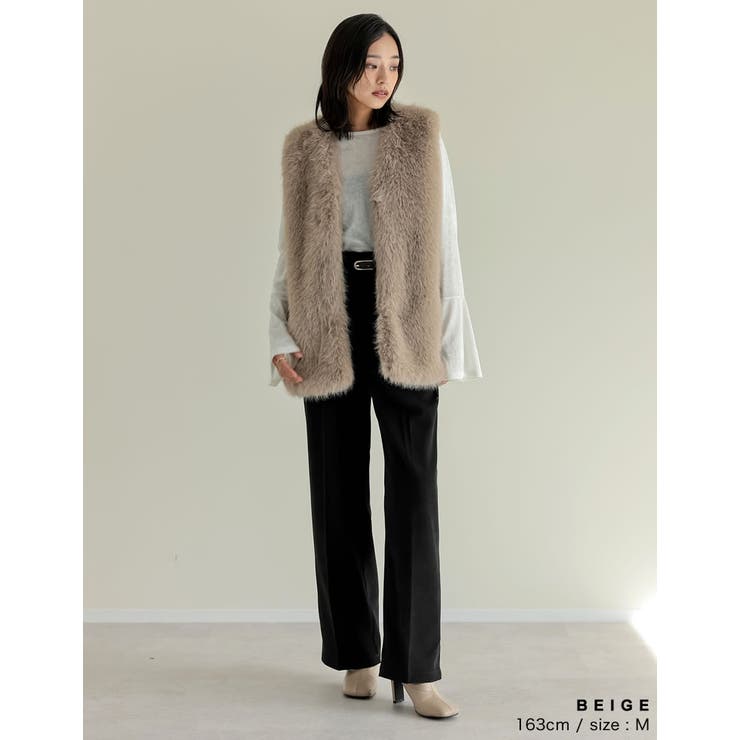 Rady★新品★ダウンベスト★エミリアウィズ ミシェルマカロン フェイクファー Rady☆新品☆ダウンベスト☆エミリアウィズ ミシェルマカロン