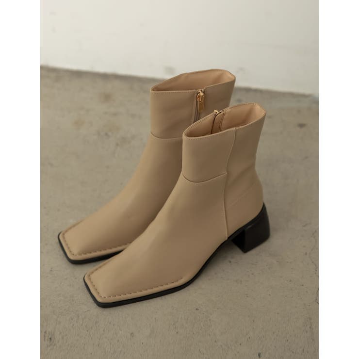 ベージュ(004) | 足元からモードな雰囲気をプラス スクエアトゥステッチミドルブーツ シューズ | Re:EDIT