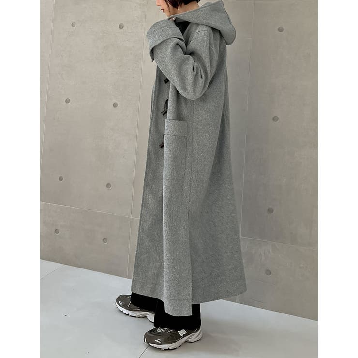 カジュアルになりすぎない洗練されたデザイン フェイクウールロング