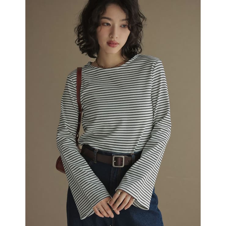 夏服 クルーネックフレアトップス ストラップ付きショートパンツ