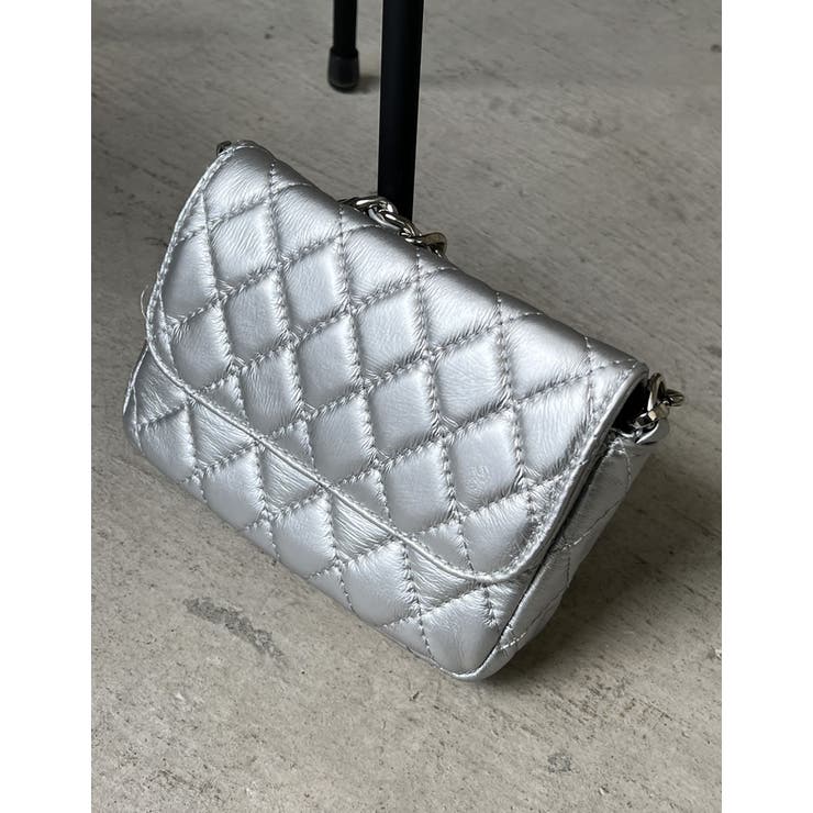 【新品未使用】リリーブラウン　オリエンタルメタルバッグ　チェーンバッグ/シルバー ショルダーバッグ バッグ ミニチェーンバッグ付きシルバー