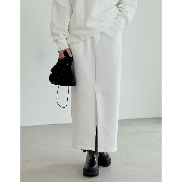 ホワイト(002) | [低身長サイズ有]裏起毛フロントスリットナロースカート | Re:EDIT