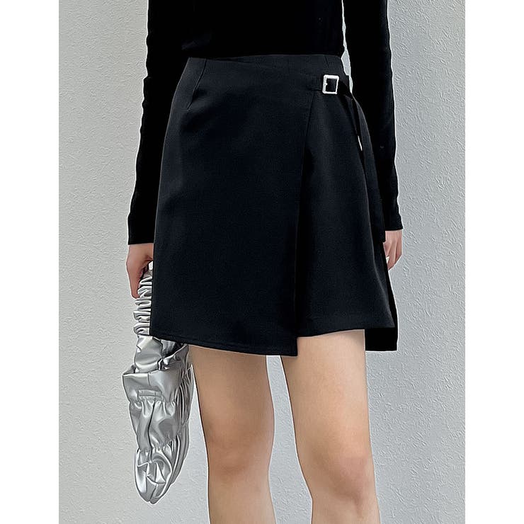 ブラック(001) | 2WAYエプロン付きミニスカートパンツ | Re:EDIT