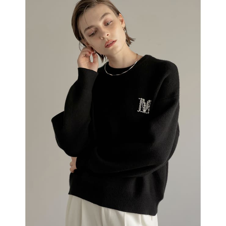 ブラック×ビジュー(501) | ビジューエンブレムニットトップス | Re:EDIT