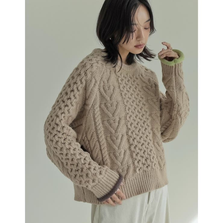 ベージュ(504) | [2024-25 WINTER COLLECTION]配色ハートケーブルニット | Re:EDIT