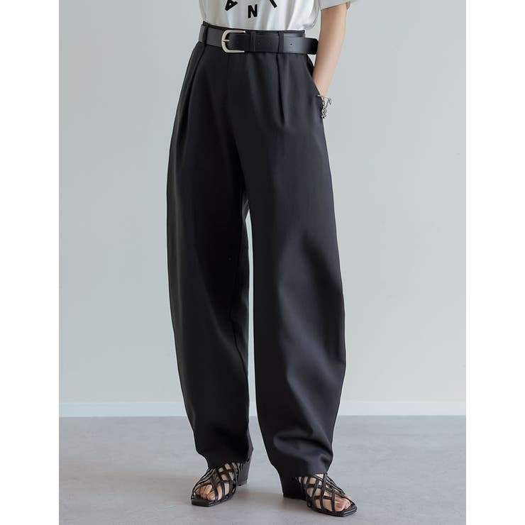 ブラック(501) | リネンライクタックバレルレッグパンツ | Re:EDIT