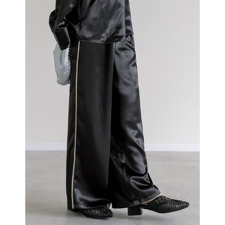 ブラック(501) | サテンサイドラインドロストパンツ | Re:EDIT