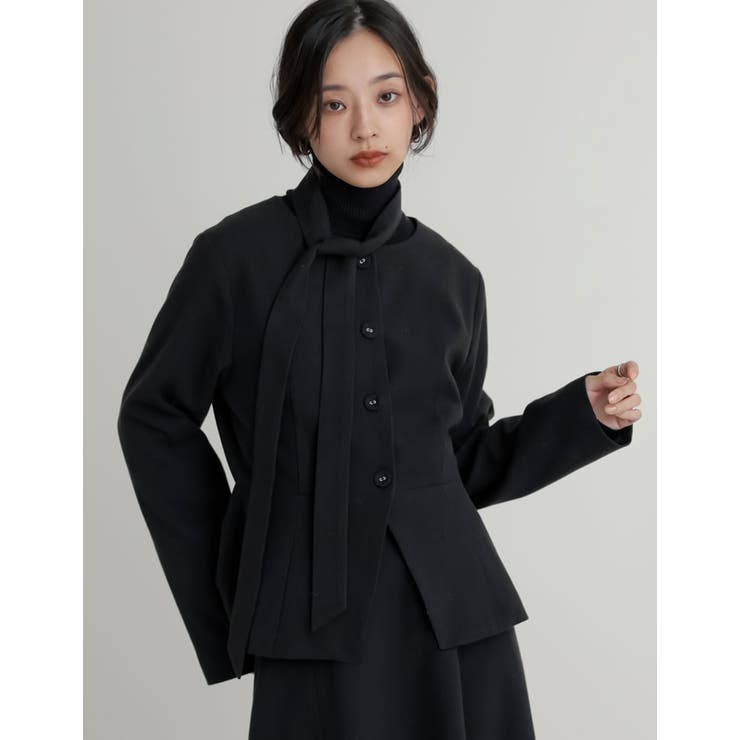ブラック(501) | スカーフ付きウールライクノーカラージャケット | Re:EDIT