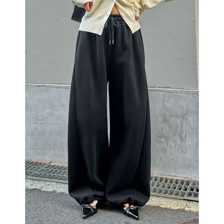 ブラック(501) | [低身長/高身長サイズ有]裏起毛スウェットサイドタックバルーンパンツ | Re:EDIT