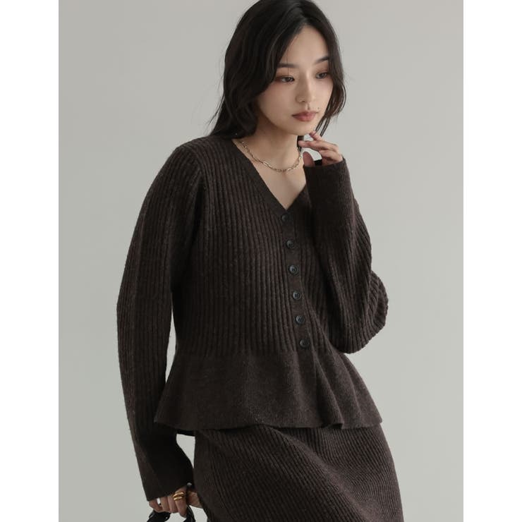 ブラウン(505) | [2026AW COLLECTION]アルパカタッチVネックリブニットぺプラムカ… | Re:EDIT