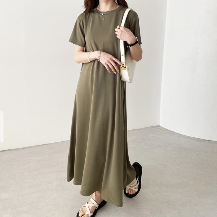 カーキ | フレアーシルエットロングワンピース | GeeRA