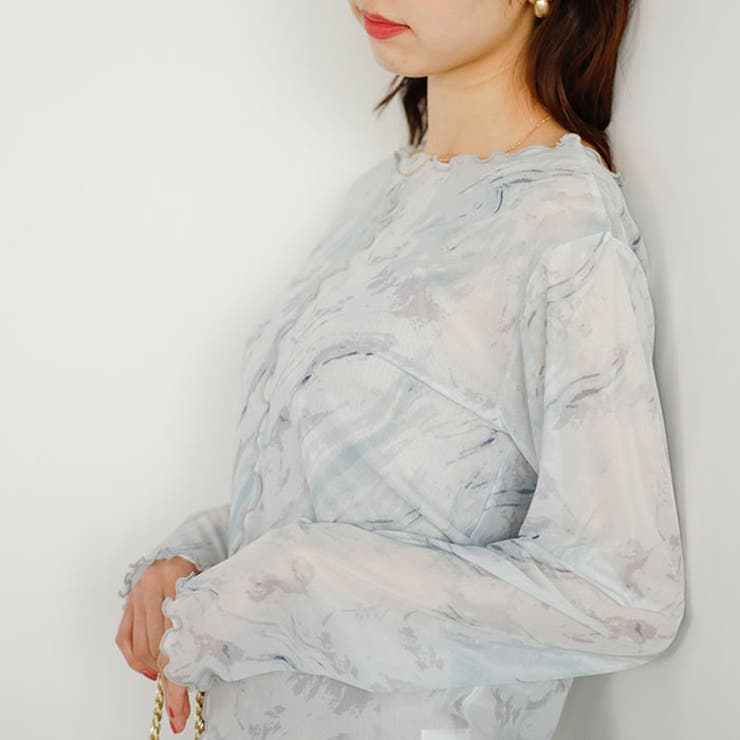 肩開き花柄ブラウス【韓国ファッション】[品番：ZJ000012319