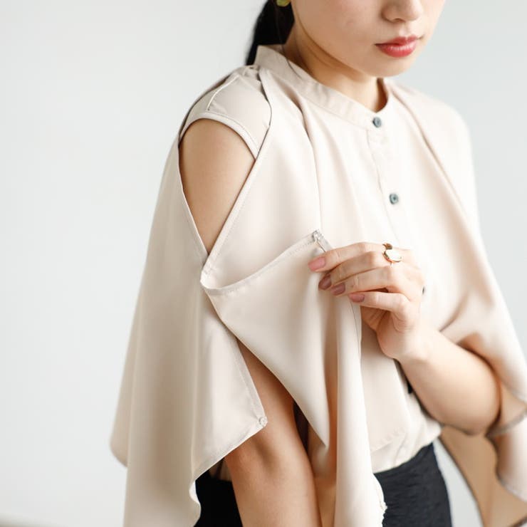 マルチウェイケープデザインブラウス | GeeRA | 詳細画像25 