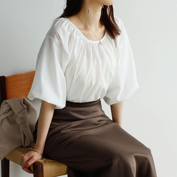 オフホワイト | パフスリーブギャザーブラウス | GeeRA