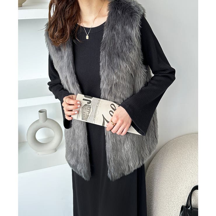 ロングフェイクファーベスト[品番：GERW0010438]｜GeeRA（ジーラ）の