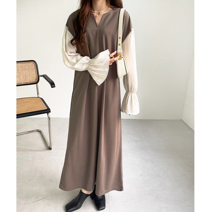 DOCKING STRAIGHT ONE-PIECE — aulaaila