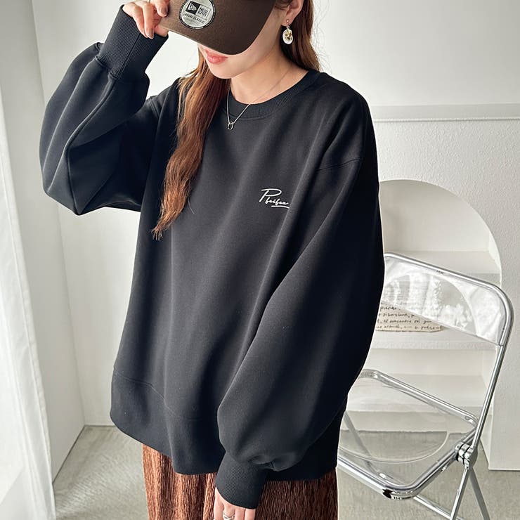 【devadurga】裏起毛　スウェット【美品】 GeeRA トレーナー スウェット 「新色追加」秋にぴったり。ロゴ