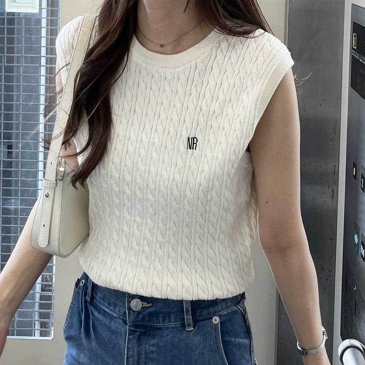 【nelliy.】ケーブル編みワンポイント刺しゅうノースリーブニット | GeeRA | 詳細画像24 