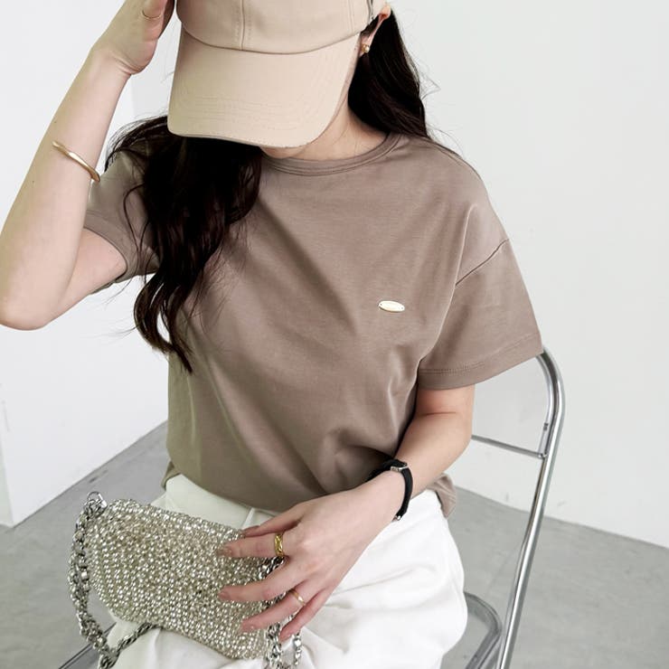 モカ | 【YOUING.】ロゴプレート付コンパクトＴシャツ | GeeRA