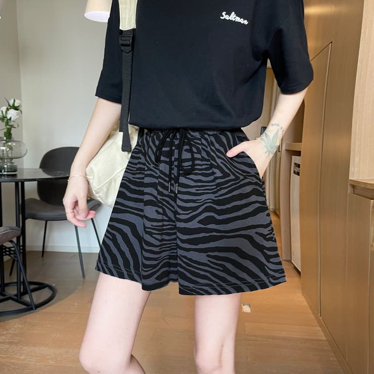 GARULA ゼブラ柄ショートパンツ バースデイ KOGYARU コラボ ゼブラ柄 ショートパンツ 130cm