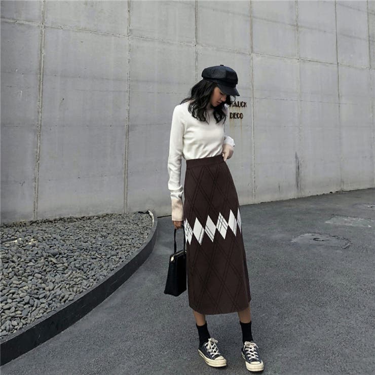 Burberry  バーバリー アーガイル柄ニット ミディ スカート アーガイル柄ミディ丈ニットスカート 9153[品番：XB000009468