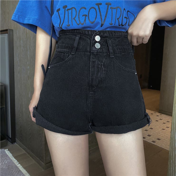 【新品】3つボタン デニム カラー ショートパンツ レディース ブラック 新品】3つボタン デニム カラー ショートパンツ レディース