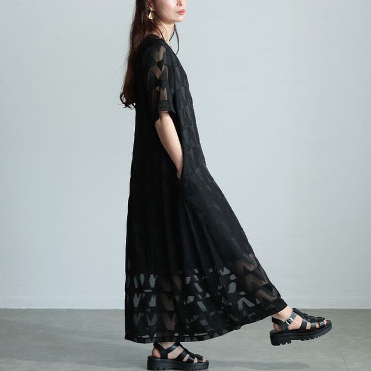 シフォンジャガードVネックフレアマキシワンピース