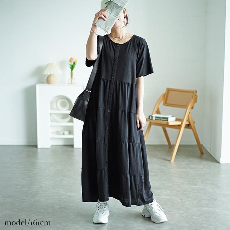前ボタンティアードマキシワンピース