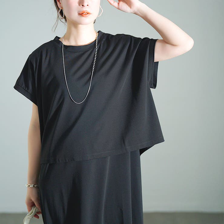 ショート丈Tシャツ＆Vネックジャンパースカートセット