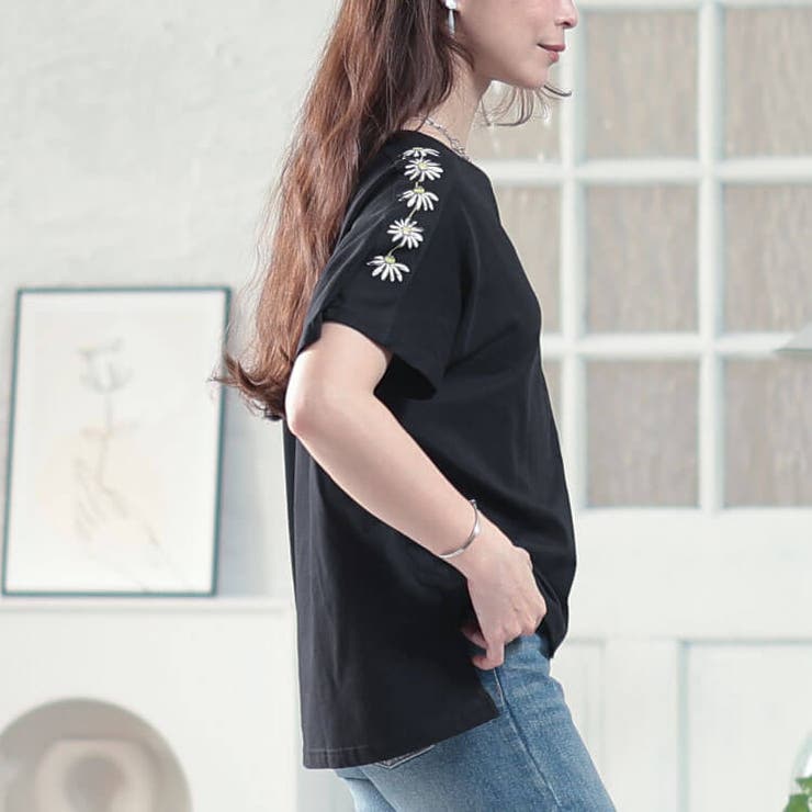 接触冷感花柄スリーブコットンTシャツ