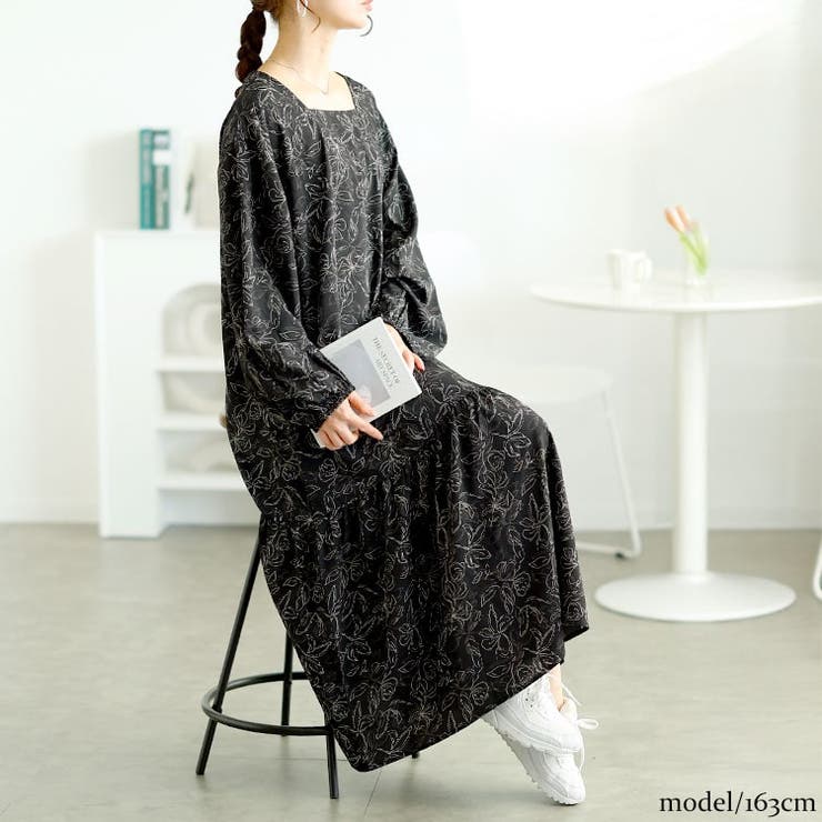 美品✨ローズティアラ　大きいサイズ　マキシ丈プリーツワンピース　ベルト　紺　42 美品✨ローズティアラ 大きいサイズ マキシ丈プリーツワンピース