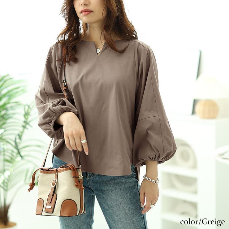 グレージュ | 大きいサイズレディース トップス 肩タックボリュームスリーブキーネックプルオーバ… | GOLDJAPAN　大きいサイズ専門店