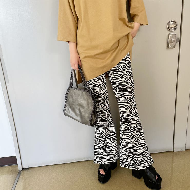 センタースリットカラーフレアパンツ｜AZUL BY MOUSSY（アズール