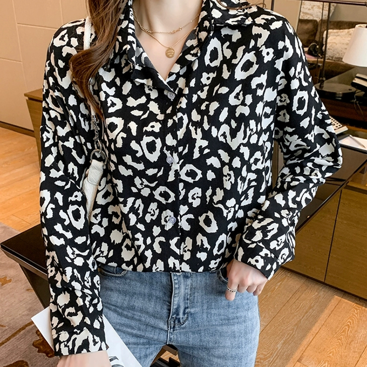ヒョウ柄シャツ