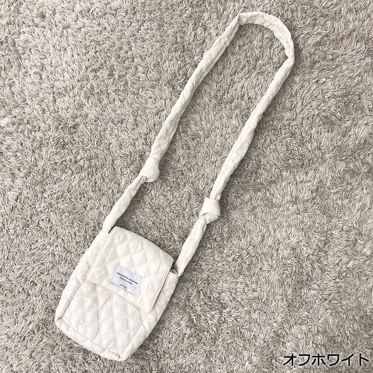 オフホワイト