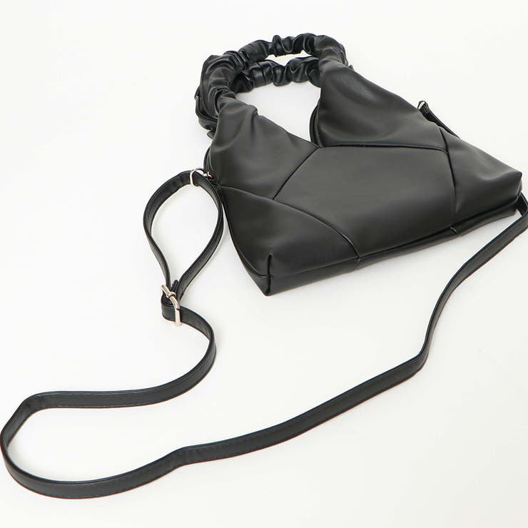 courrèges 黒 2Wayバッグ レザー ショルダーストラップ＆保存袋付き courrèges 黒 2Wayバッグ レザー ショルダーストラップ＆保存袋付き