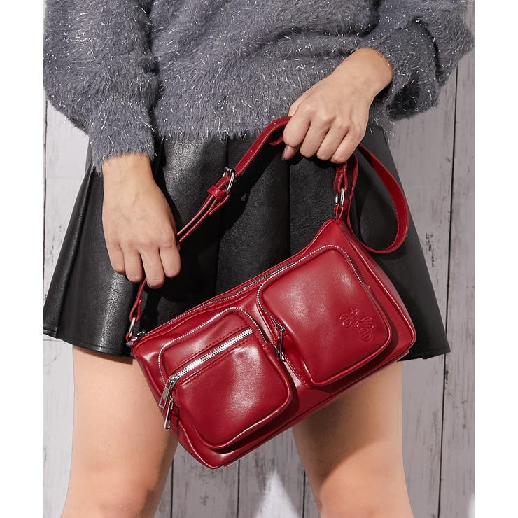 レッド | 《Wポケット×ツヤ感フェイクレザー》ミュートショルダーバッグ | GORGE 