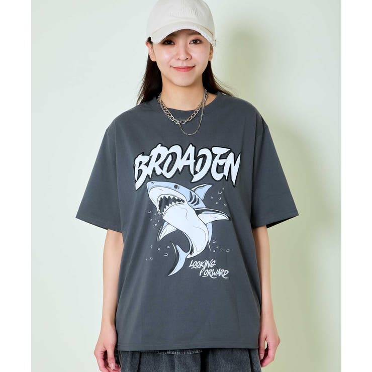 サメさま専用☆ピンバッジ② &TシャツLサイズ トルクメニスタンEXPO2025 サメさま専用☆ピンバッジ② &TシャツLサイズ トルクメニスタンEXPO2025