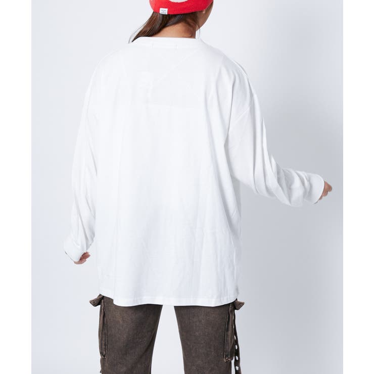 ホワイト グラフィックプリント 長袖Tシャツ グラフィックプリント》ユニセックス 長袖Tシャツ ロンT ストリート