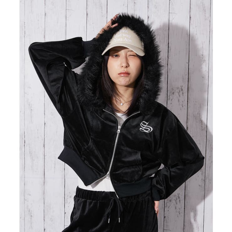 ファーフード×ベロア素材》レディース ジップパーカー セットアップ