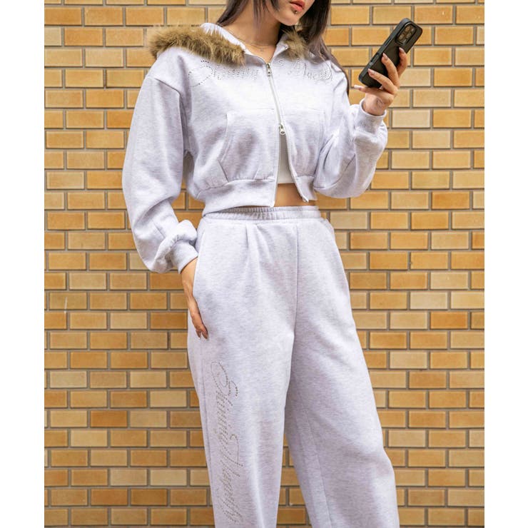 《ファーフード×ロゴストーン》ショート丈ジップパーカー 秋冬◎ | GORGE  | 詳細画像1 